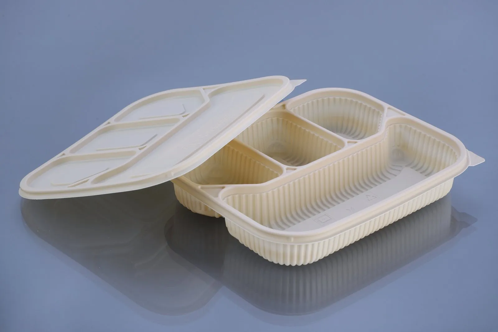 Oracle cornstarch tableware in natural cream finish