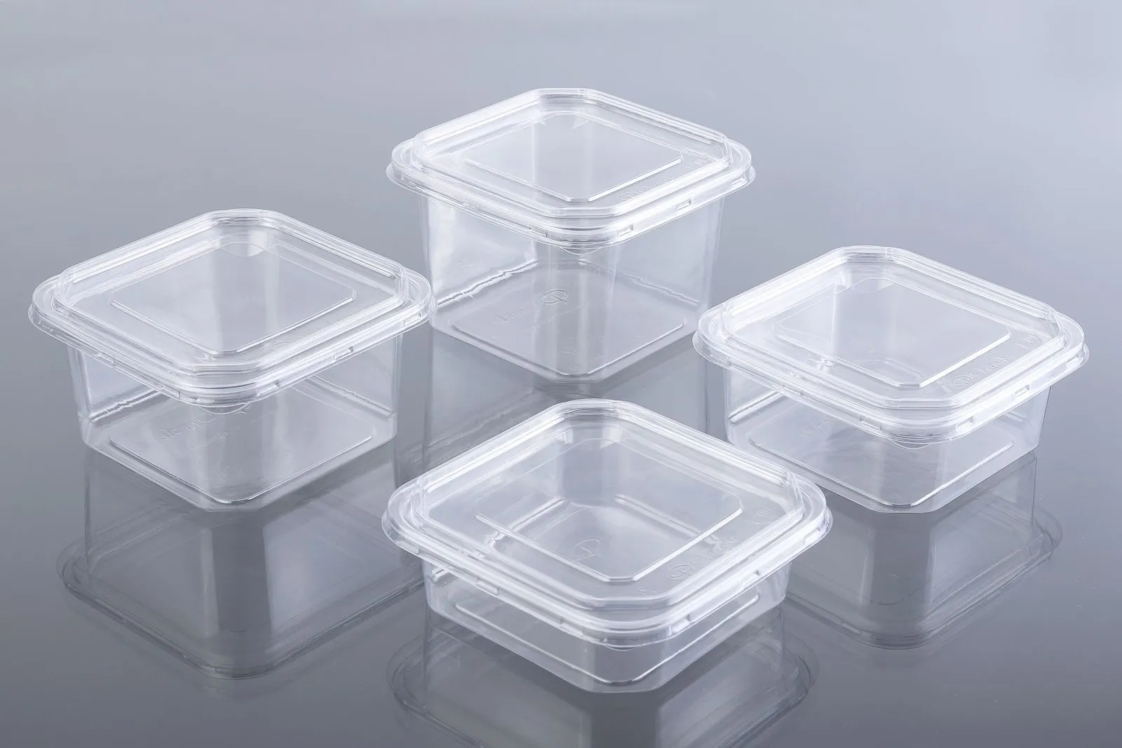Clear Oracle PET containers with lids in assorted sizes
