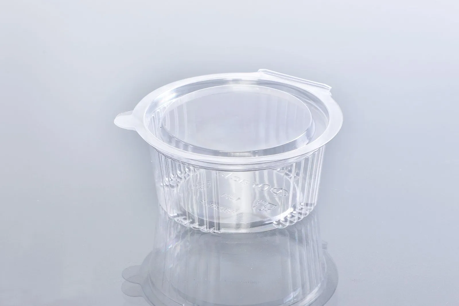 Oracle sauce containers with snap-on lids